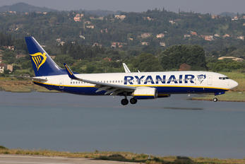 SP-RSI - Ryanair Sun Boeing 737-8AS