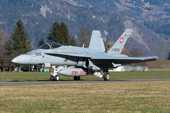 J-5026 - Switzerland - Air Force McDonnell Douglas F-18C Hornet