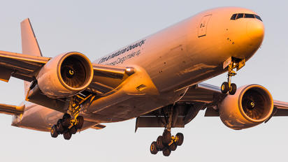 D-ALFJ - Lufthansa Cargo Boeing 777F
