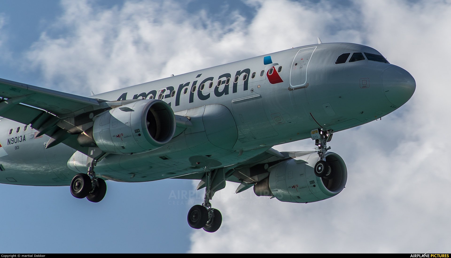 American Airlines N9013A aircraft at Sint Maarten - Princess Juliana Intl
