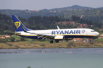 SP-RKM - Ryanair Sun Boeing 737-8AS