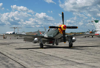 N551E - Private North American P-51B Mustang