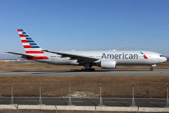 N767AJ - American Airlines Boeing 777-200ER