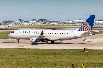 N145SY - United Airlines Embraer ERJ-175
