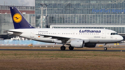 D-AIBI - Lufthansa Airbus A319