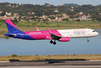 HA-LXY - Wizz Air Airbus A321