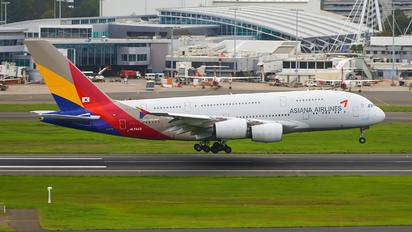 HL7640 - Asiana Airlines Airbus A380