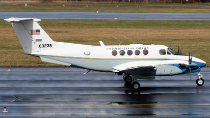 76-3239 - USA - Air Force Beechcraft C-12C Huron