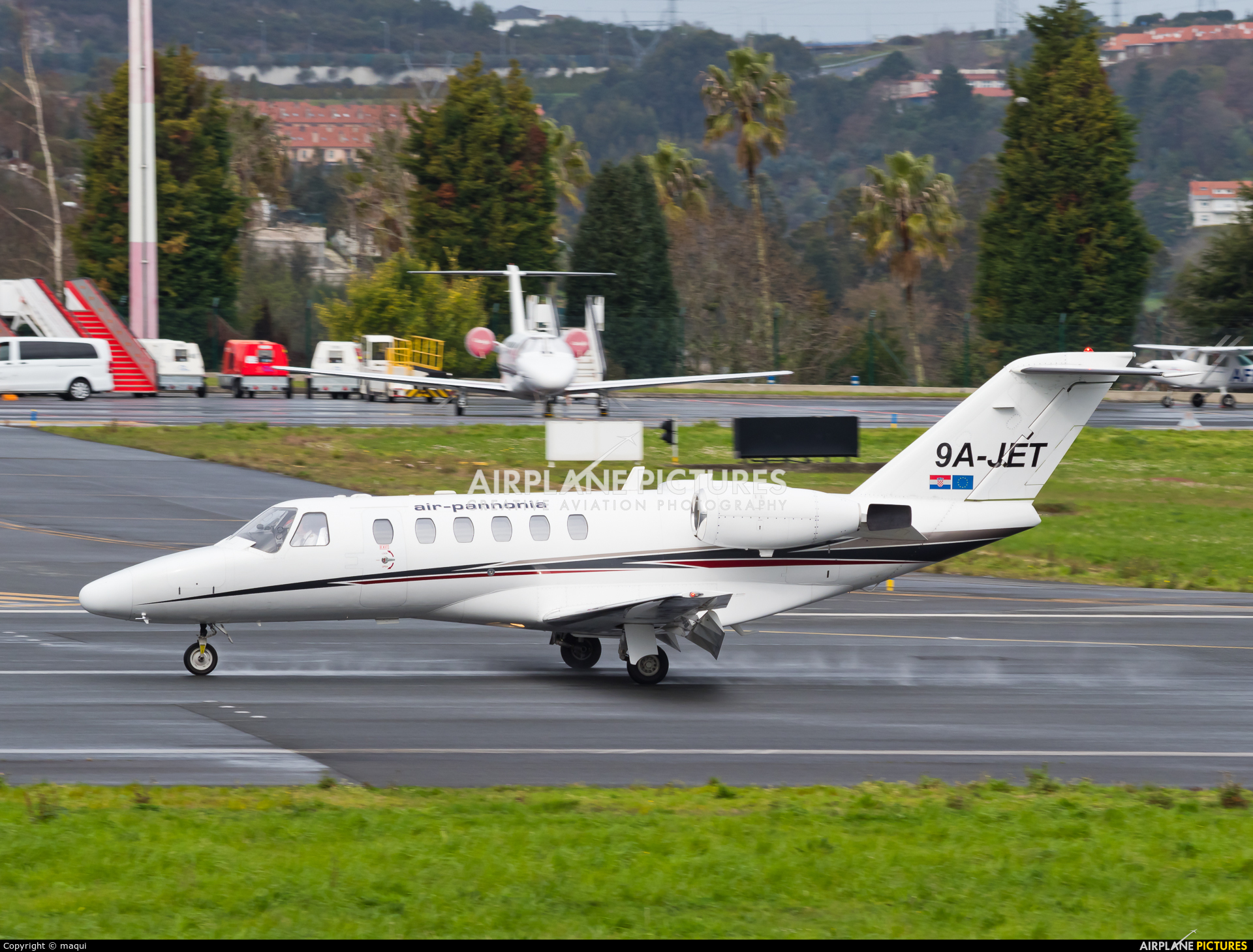 Air Pannonia 9A-JET aircraft at La Coruña