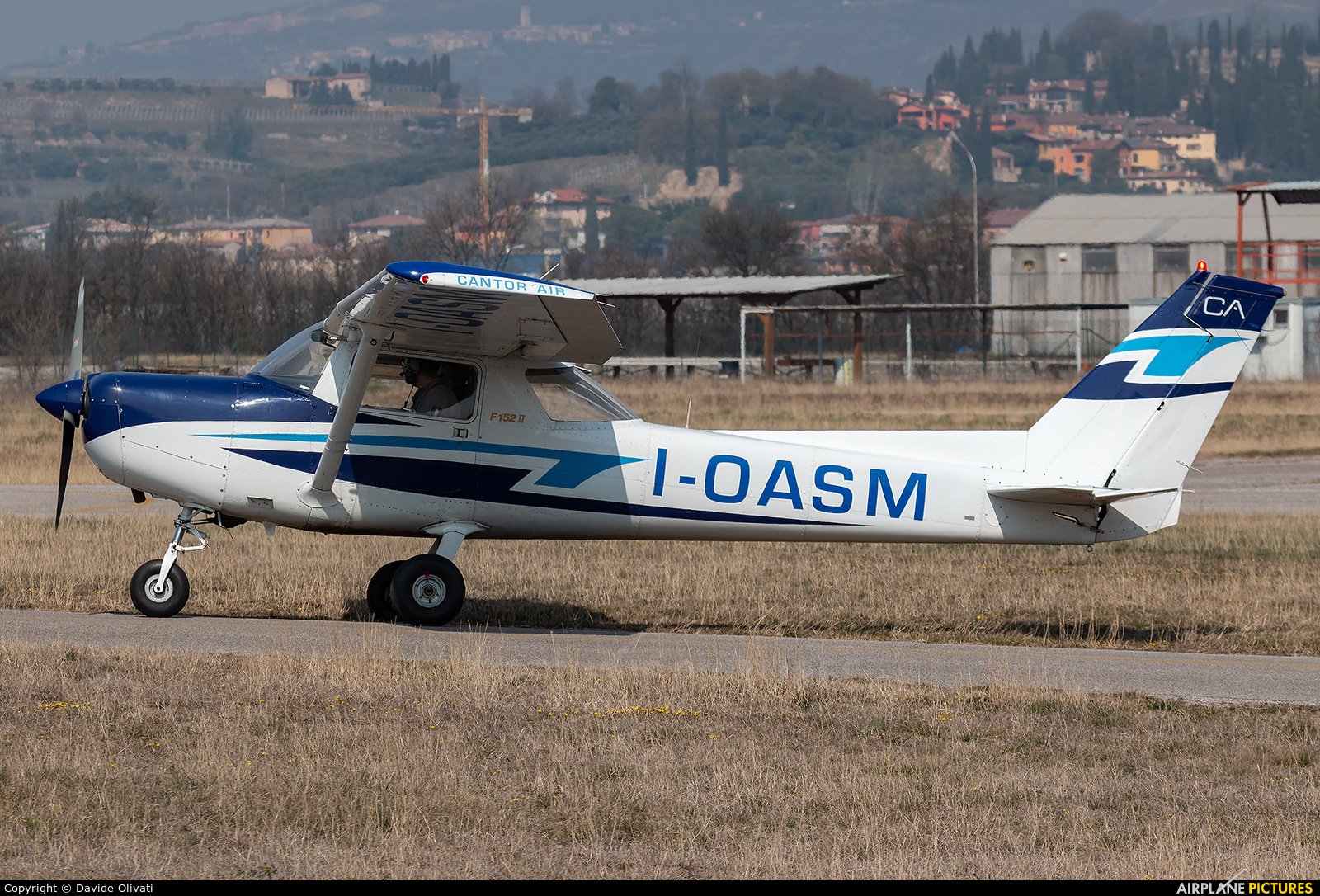 Private I-OASM aircraft at Verona - Boscomantico