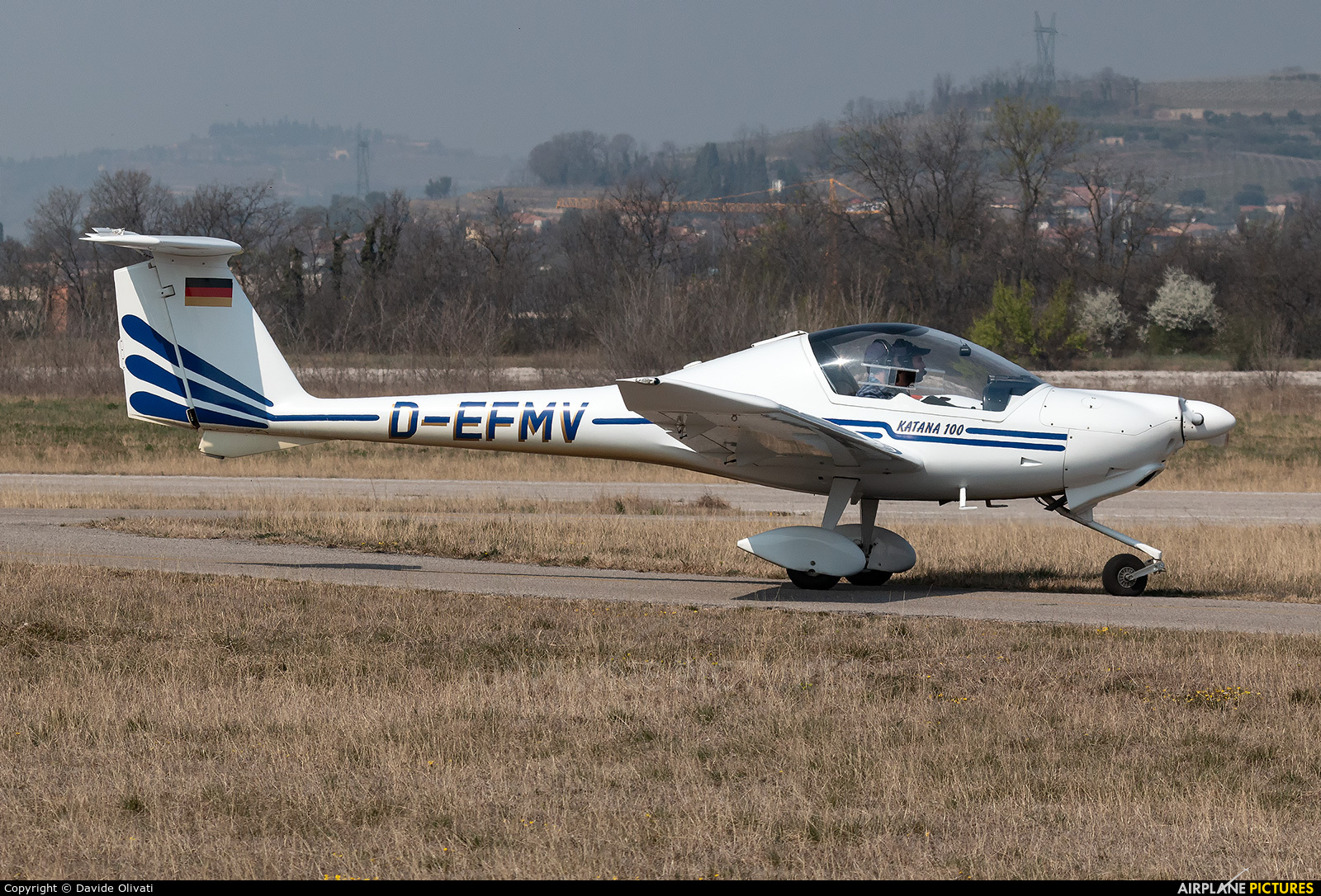 Private D-EFMV aircraft at Verona - Boscomantico