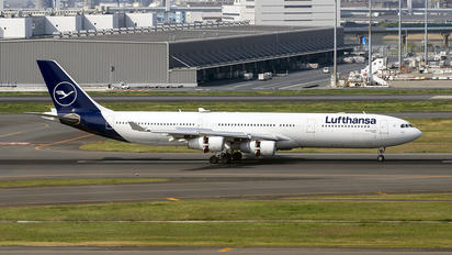D-AIGT - Lufthansa Airbus A340-300