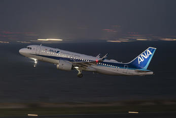 JA220A - ANA - All Nippon Airways Airbus A320 NEO