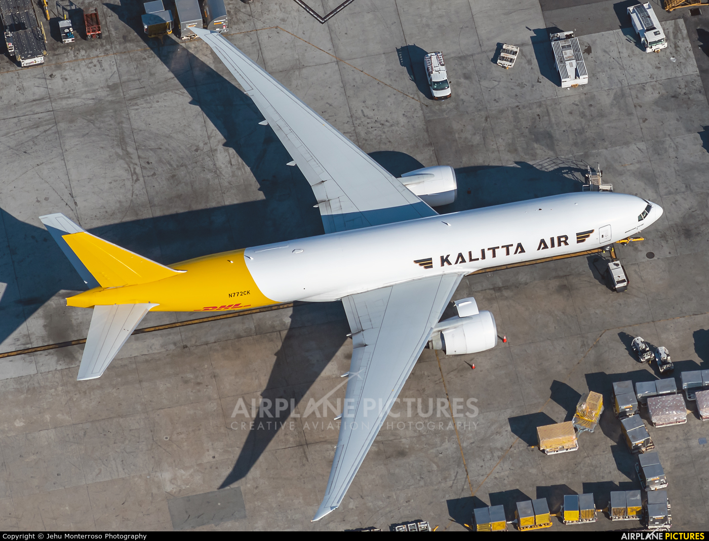 Kalitta Air N772CK aircraft at Los Angeles Intl