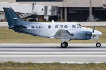 D-IWFH - Private Beechcraft 90 King Air