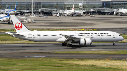 JA868J - JAL - Japan Airlines Boeing 787-9 Dreamliner