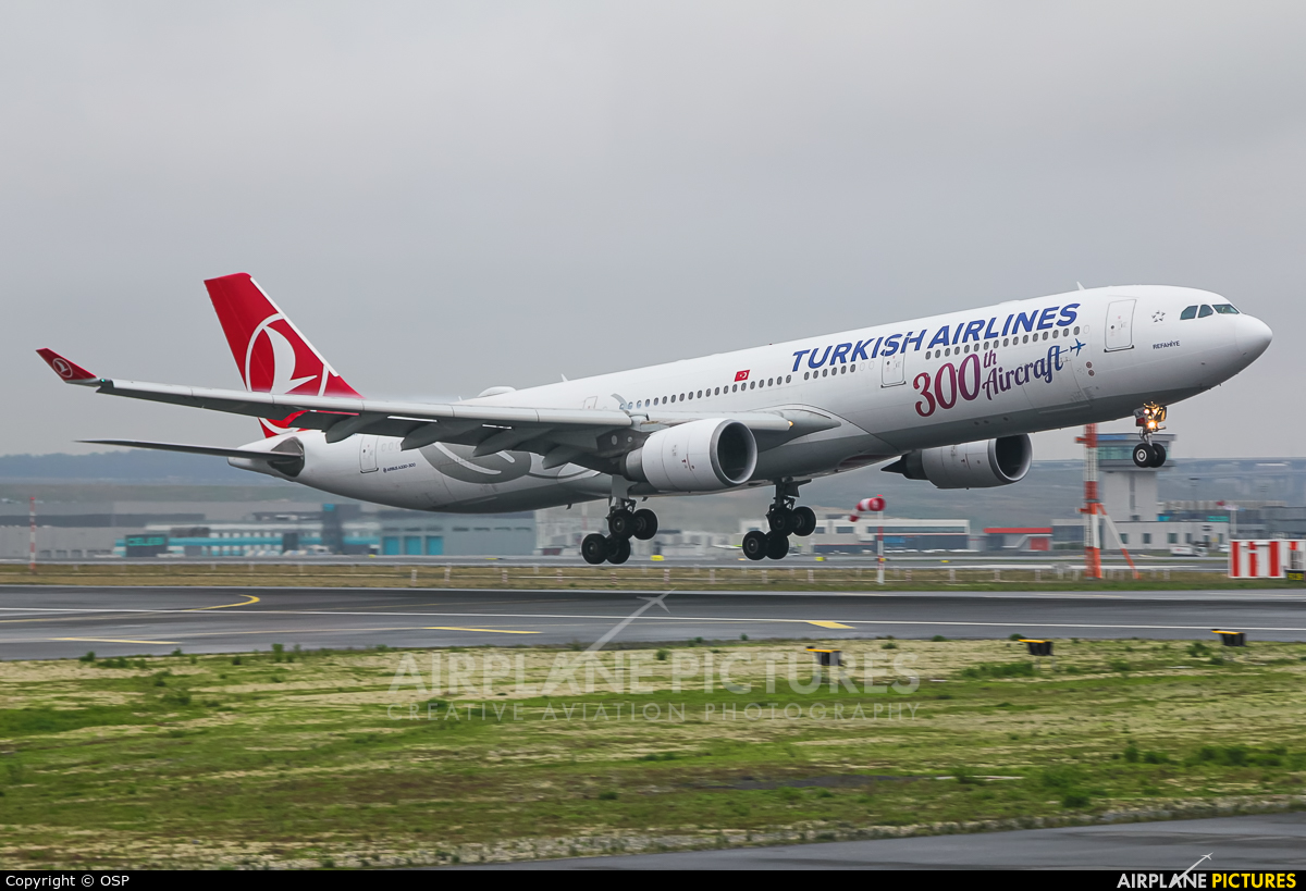 Turkish Airlines TC-LNC aircraft at İstanbul New Airport