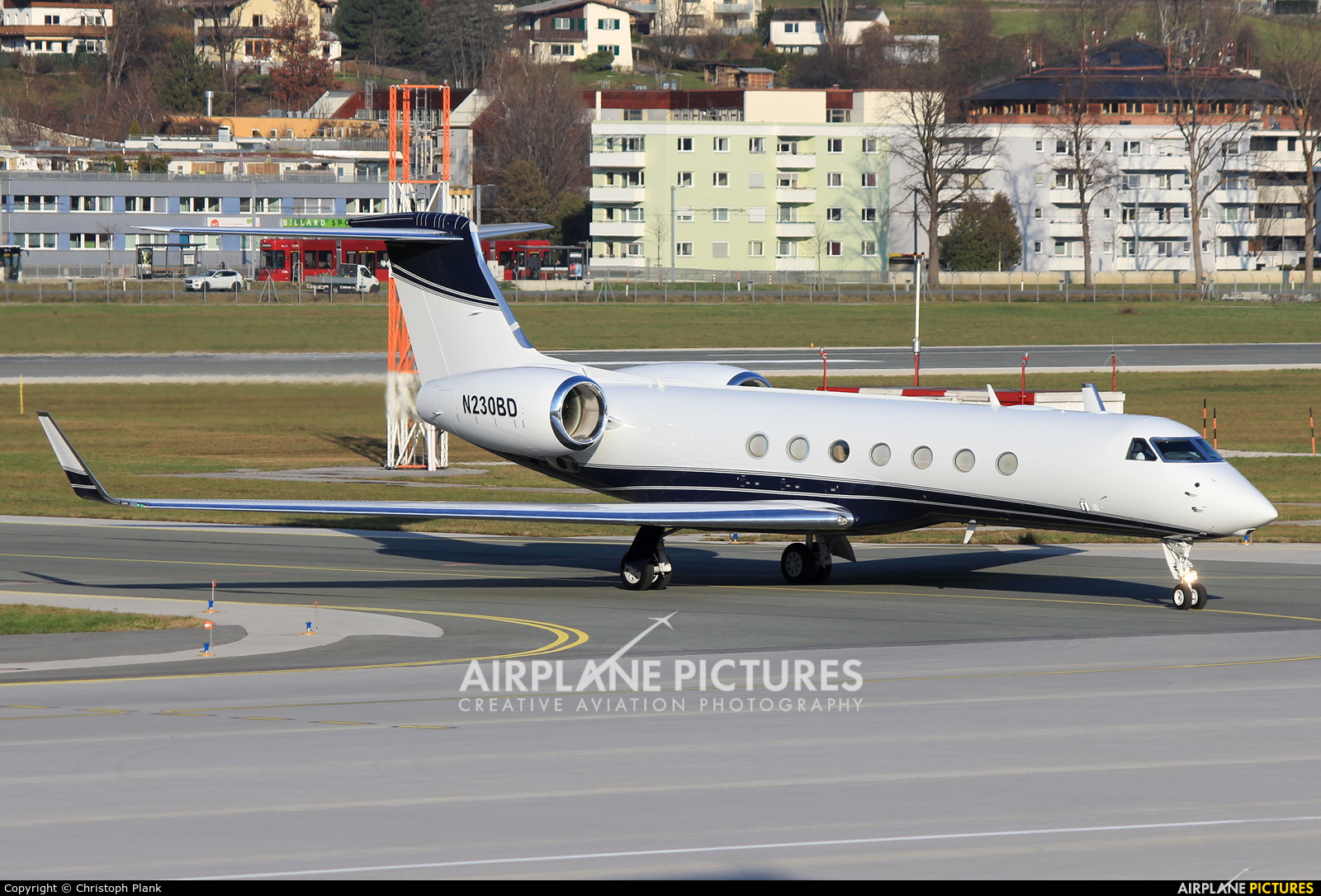 Private N230BD aircraft at Innsbruck