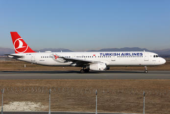 TC-JRN - Turkish Airlines Airbus A321