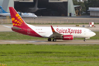 VT-SFE - SpiceJet - SpiceXpress Boeing 737-75C(BDSF)