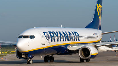 EI-EVO - Ryanair Boeing 737-800