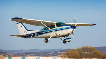 OK-GKA - Slovacky Aeroklub Kunovice Cessna 172 Skyhawk (all models except RG)
