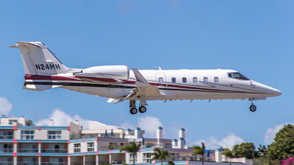 N24MH - Private Learjet 60
