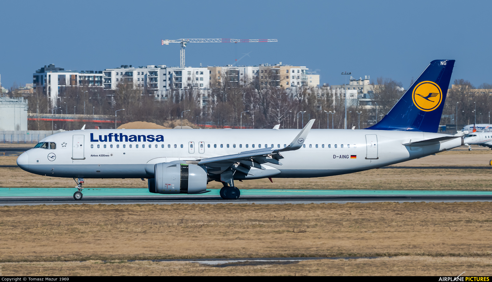 Lufthansa D-AING aircraft at Warsaw - Frederic Chopin
