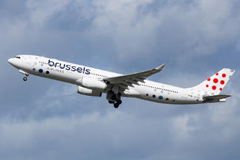 OO-SFX - Brussels Airlines Airbus A330-300