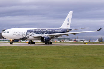 CS-TQW - Hi Fly Airbus A330-200