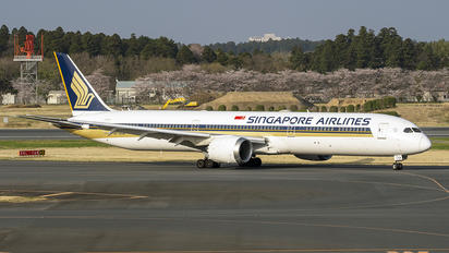 ９V-SCA - Singapore Airlines Boeing 787-10 Dreamliner