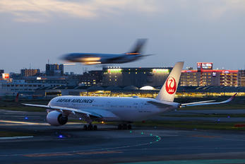 JA12XJ - JAL - Japan Airlines Airbus A350-900