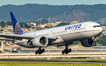 N2341U - United Airlines Boeing 777-300ER