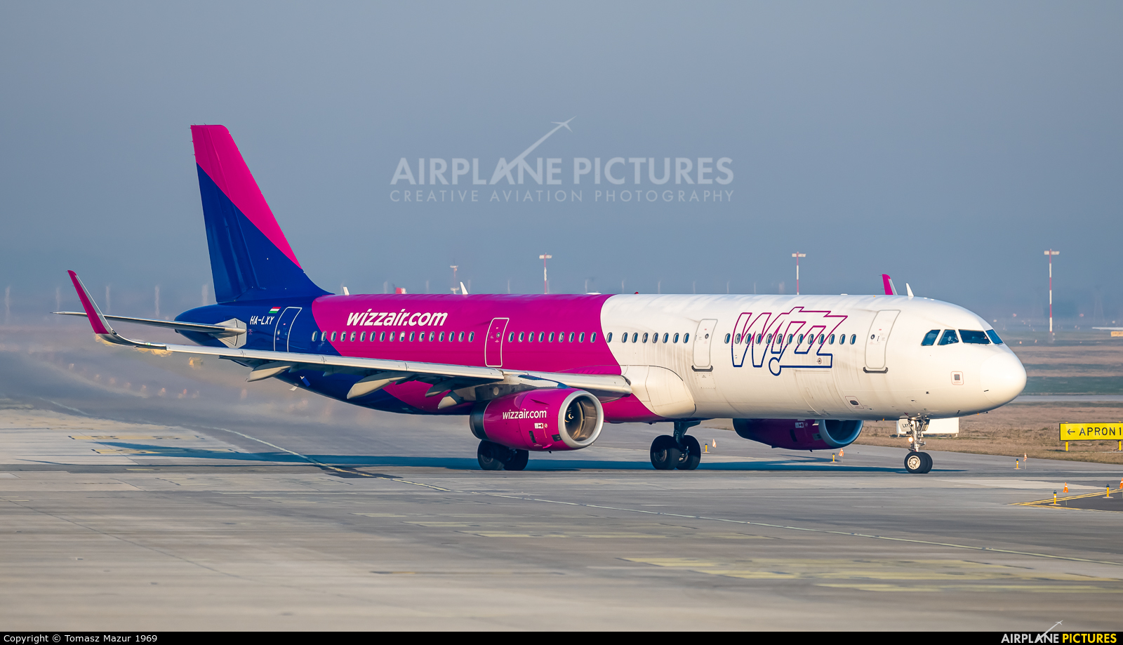 Wizz Air HA-LXY aircraft at Katowice - Pyrzowice