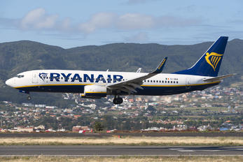 EI-DHA - Ryanair Boeing 737-800