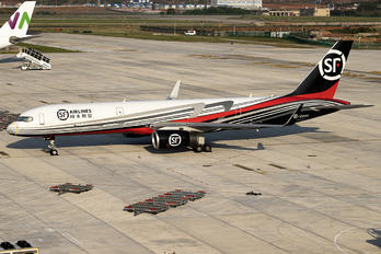 B-220C - SF Airlines Boeing 757-200