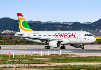 6V-AMA - Senegal Airlines Airbus A319