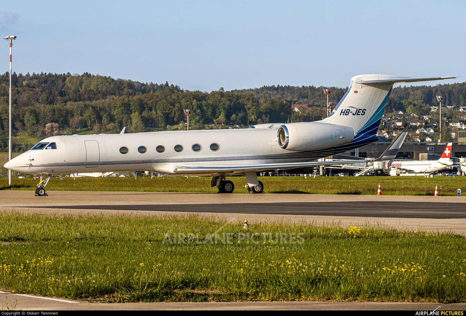 Private HB-JES aircraft at Zurich
