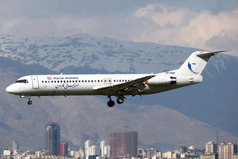 EP-SUS - Karun Airlines Fokker 100
