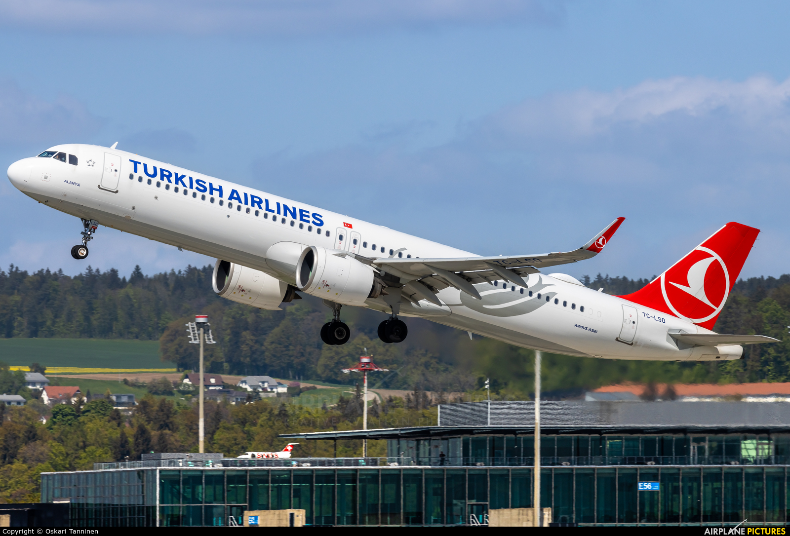 Turkish Airlines TC-LSO aircraft at Zurich