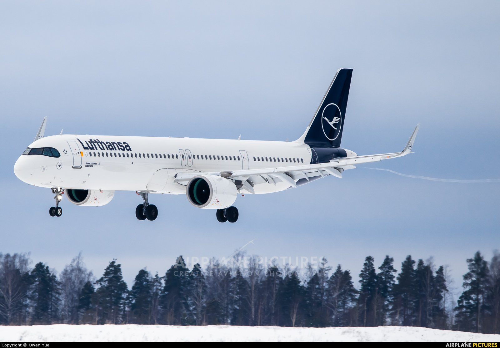Lufthansa D-AIEK aircraft at Helsinki - Vantaa