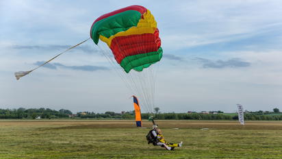 - - Skydive.pl Parachute Parachute - tandem