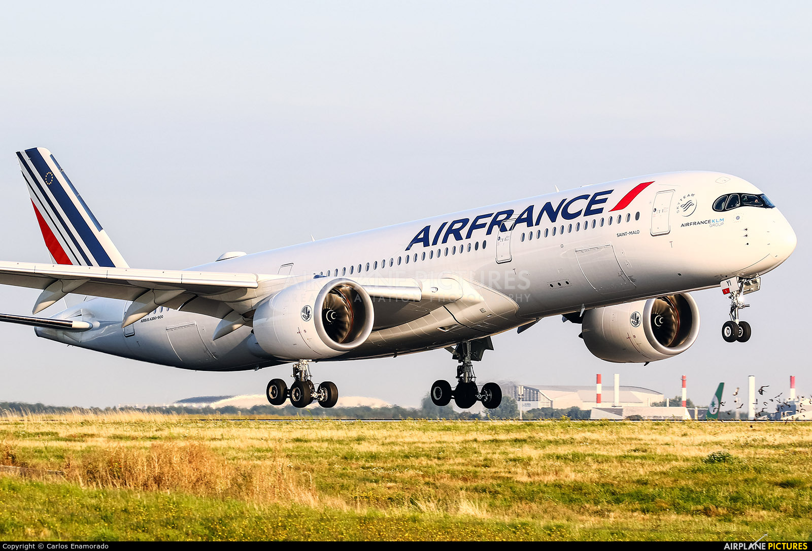 Air France F-HTYI aircraft at Paris - Charles de Gaulle