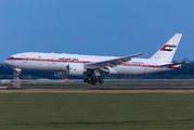 Rare visit of UAE Government Boeing 777 to Berlin title=