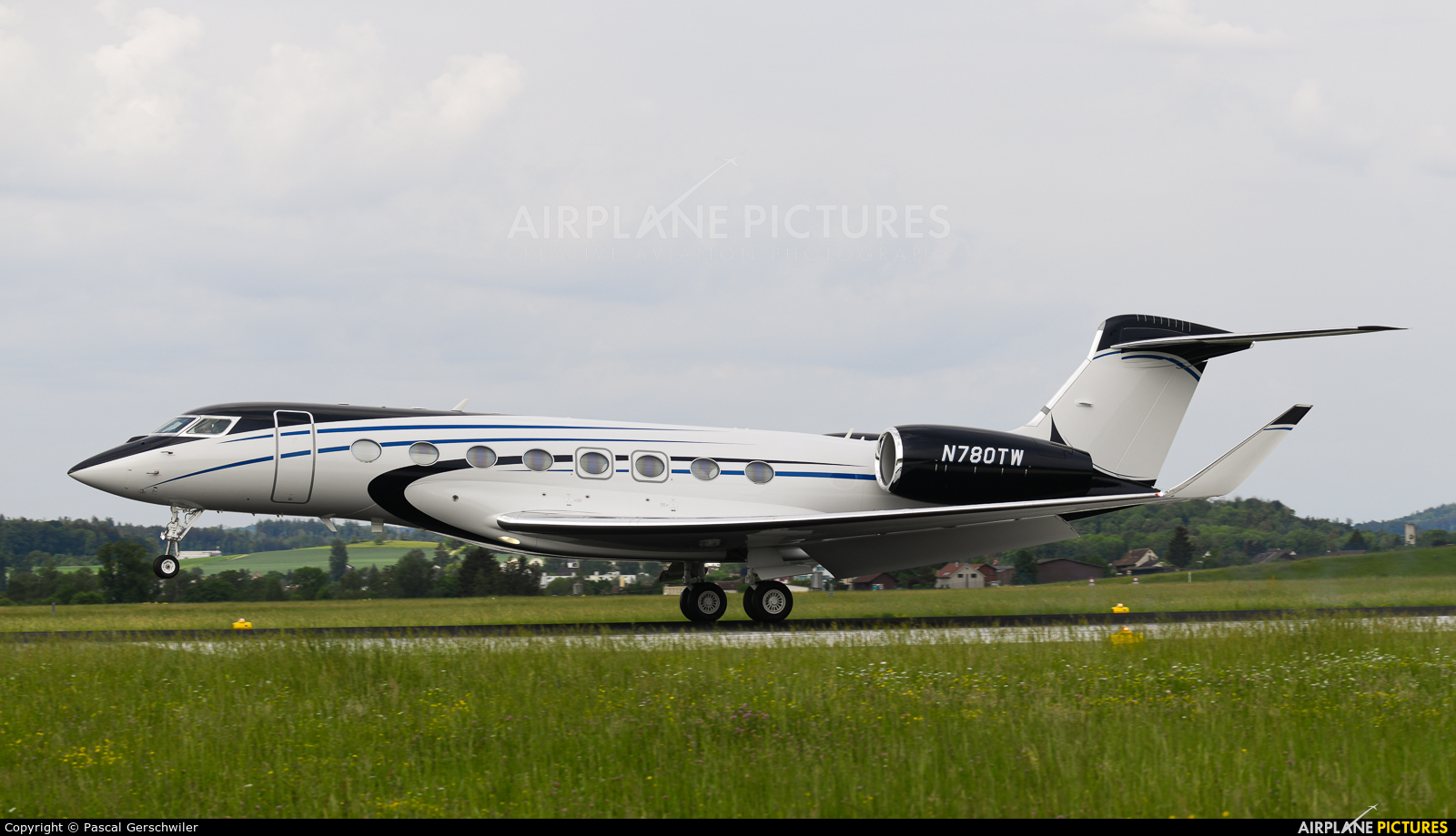 Private N780TW aircraft at Zurich