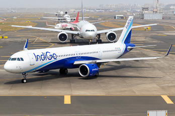 VT-ILS - IndiGo Airbus A321 NEO