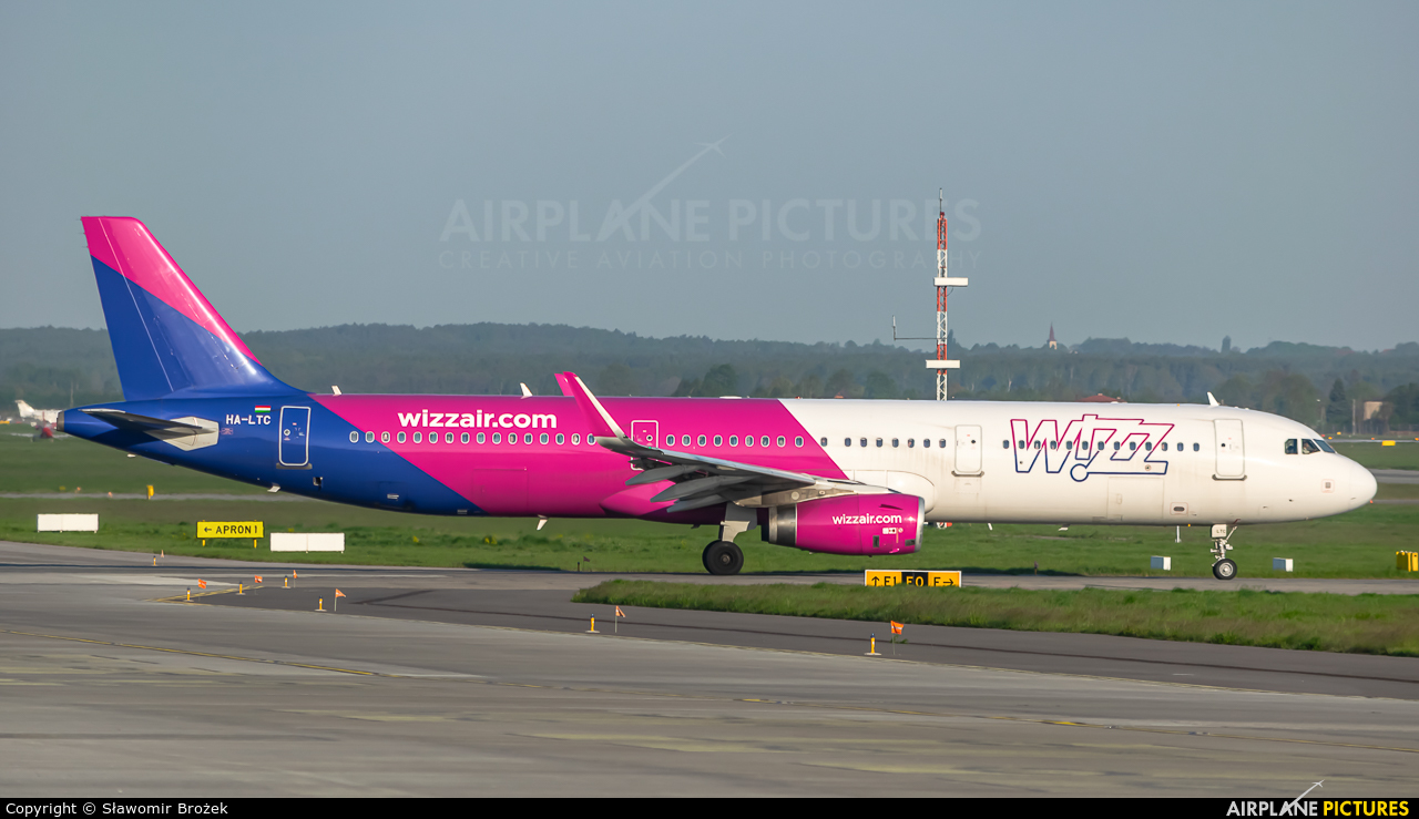 Wizz Air HA-LTC aircraft at Katowice - Pyrzowice
