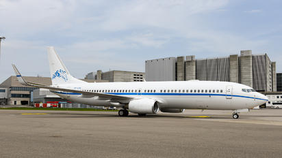 VP-CSK - Private Boeing 737-800 BBJ