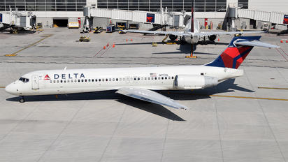 N717JL - Delta Air Lines Boeing 717