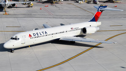 N993AT - Delta Air Lines Boeing 717